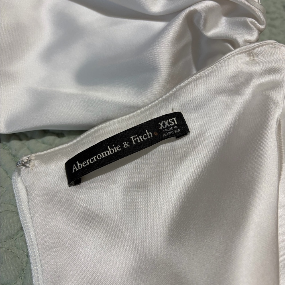 Abercrombie & Fitch White Satin Off-Shoulder Puff Sleeve Mini Dress XS - Picture 13 of 14